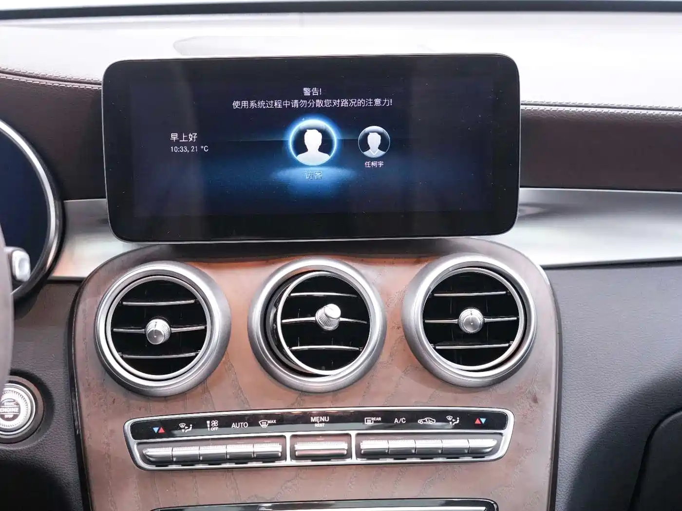 Mercedes-Benz GLC 2022 Facelift II GLC 260 L 4MATIC Sport Model фото 17