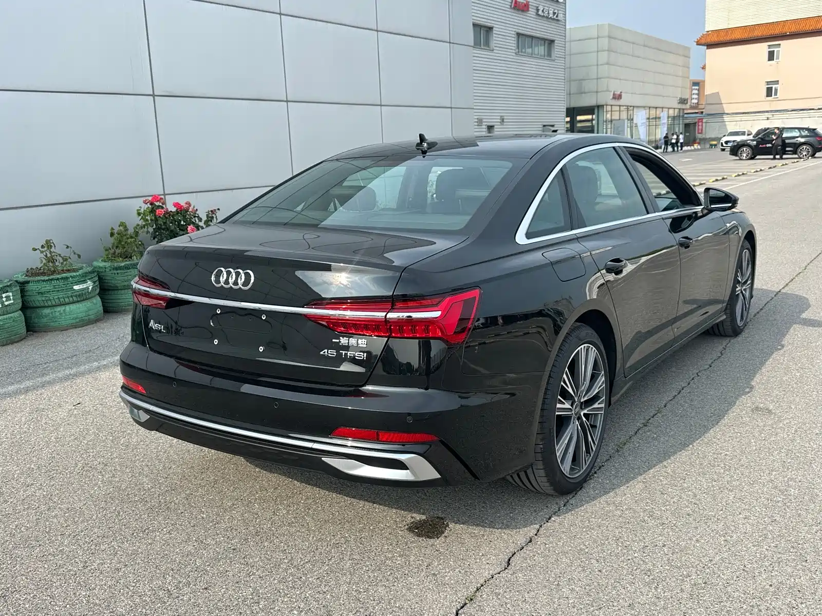 Photo 7 - Audi A6L