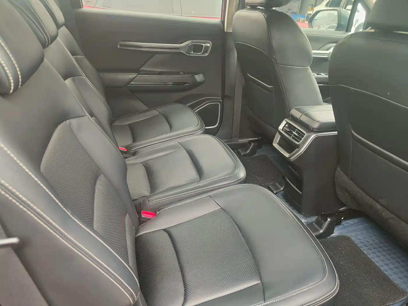 Geely Okavango 2022 2020 1.8TD Automatic Comfort 7-Seater