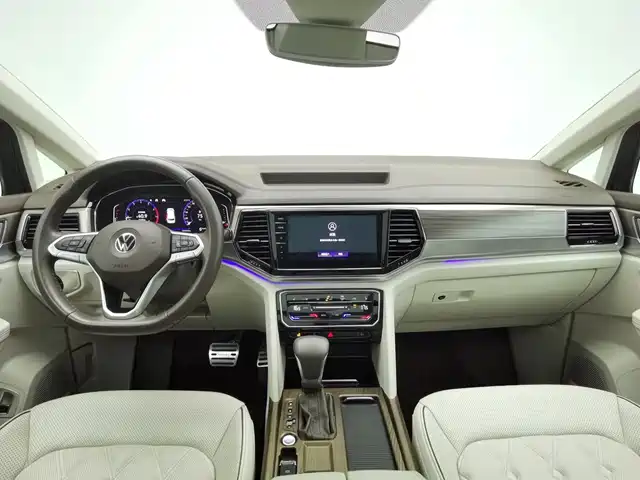 Volkswagen Viloran 2020 380TSI Premium — фото 5