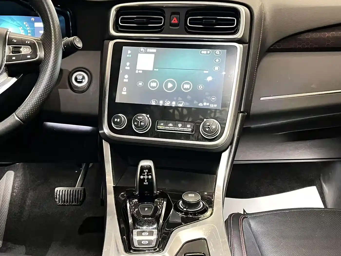 Lynk & Co 01 2017 2.0T AWD Pro фото 14