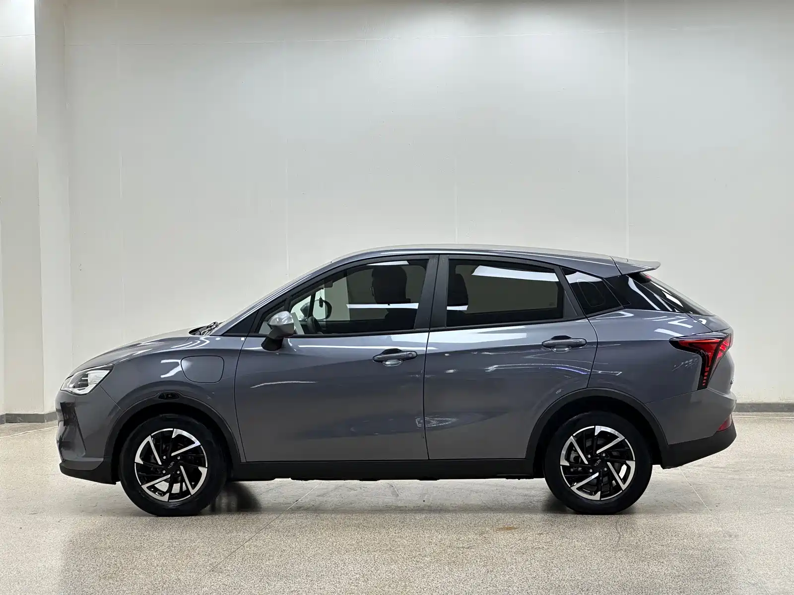 Фото 7 - Nezha Auto Nezha V