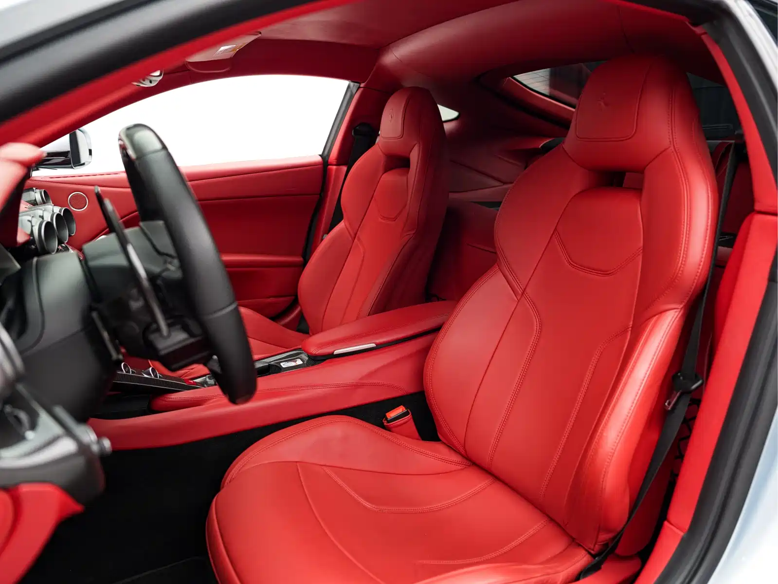 Photo 12 - Ferrari F12berlinetta
