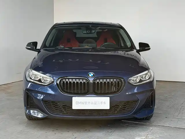 BMW 1 Series 2022 125i M Sport Shadow Edition — фото 2