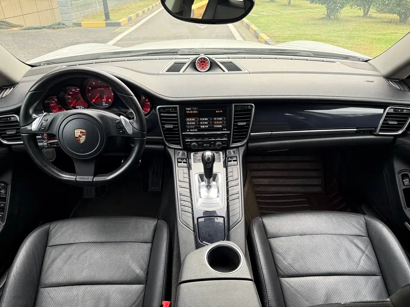 Porsche Panamera 2010 Panamera 3.6L фото 10