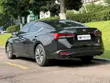 Photo 4 - Nissan Teana