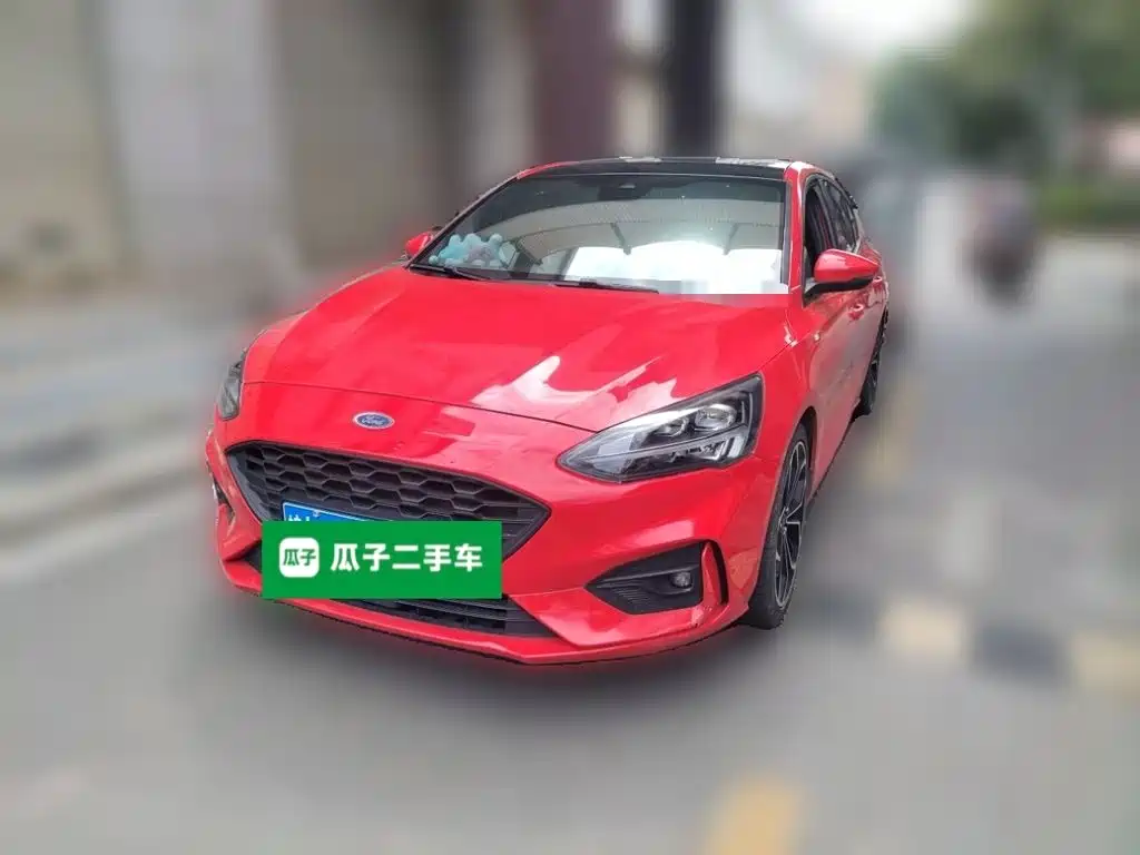 Фото 1 - Ford Focus