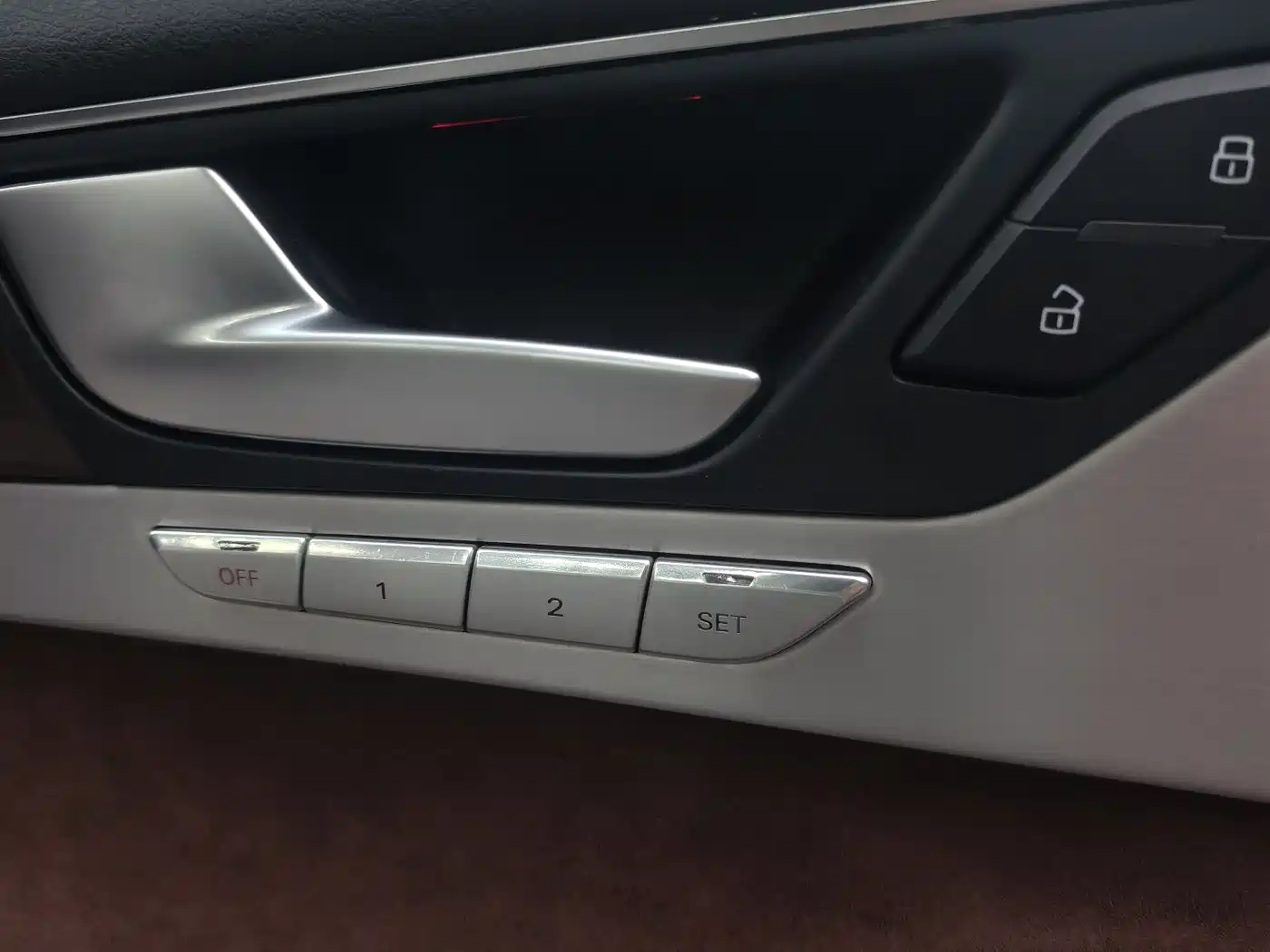 Audi A8 2016 A8L 45 TFSI quattro Comfort фото 10