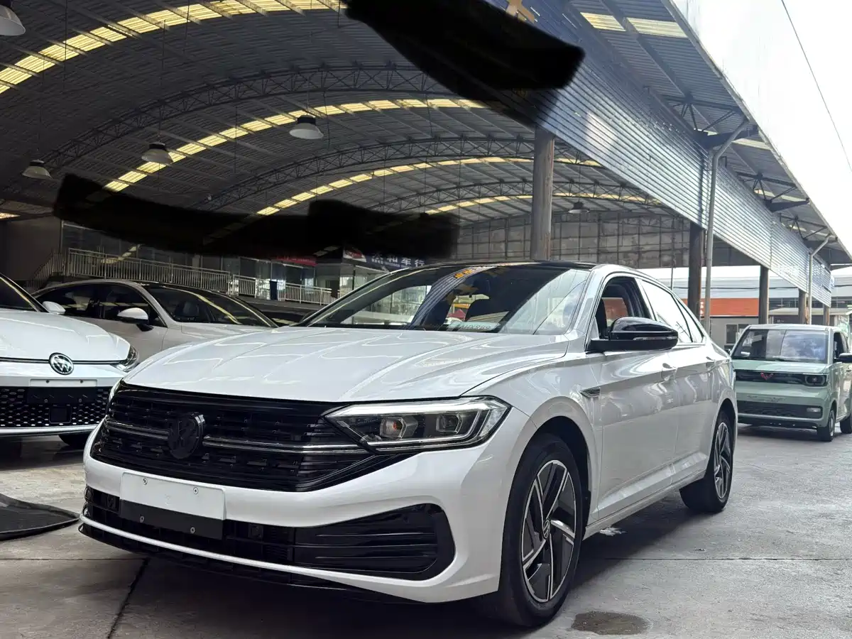 Photo 1 - Volkswagen Sagitar