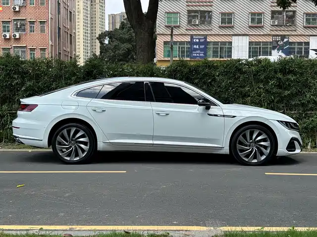 Volkswagen FAW-Volkswagen CC 2021 380TSI Eye-catching Edition — фото 4