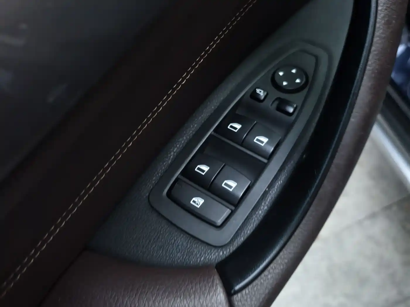 BMW X1 2018 sDrive18Li Premium Model фото 10