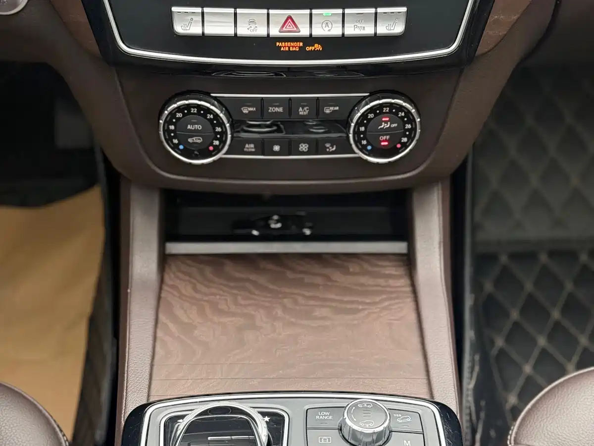 Mercedes-Benz GLS 2016 GLS 400 4MATIC Dynamic фото 17