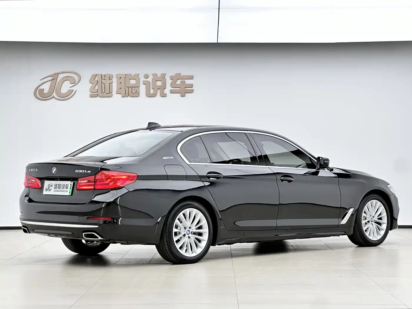 BMW 5 Series New Energy 2019 Facelift 530Le Pioneer Edition фото 4