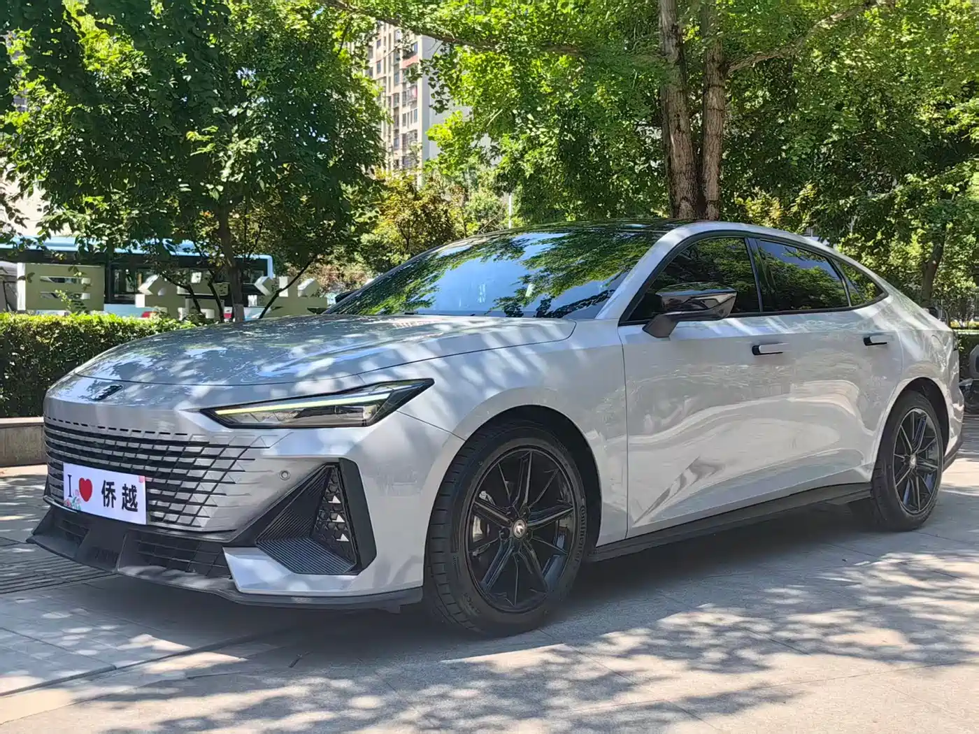 Changan Changan UNI-V 2022 1.5T Premium Model