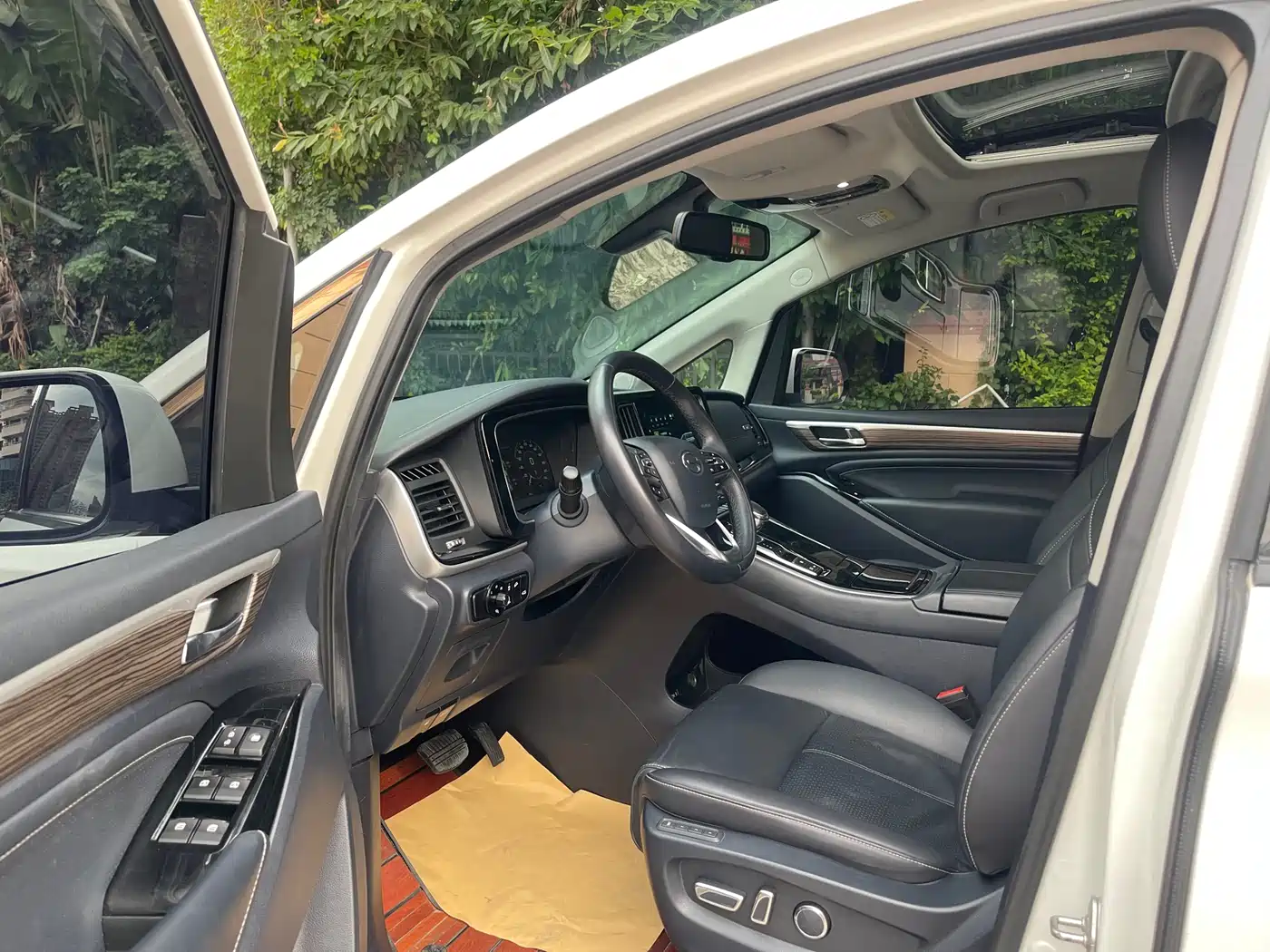 GAC Trumpchi Trumpchi M8 2021 Leading Show Series 390T Ultimate Edition фото 9