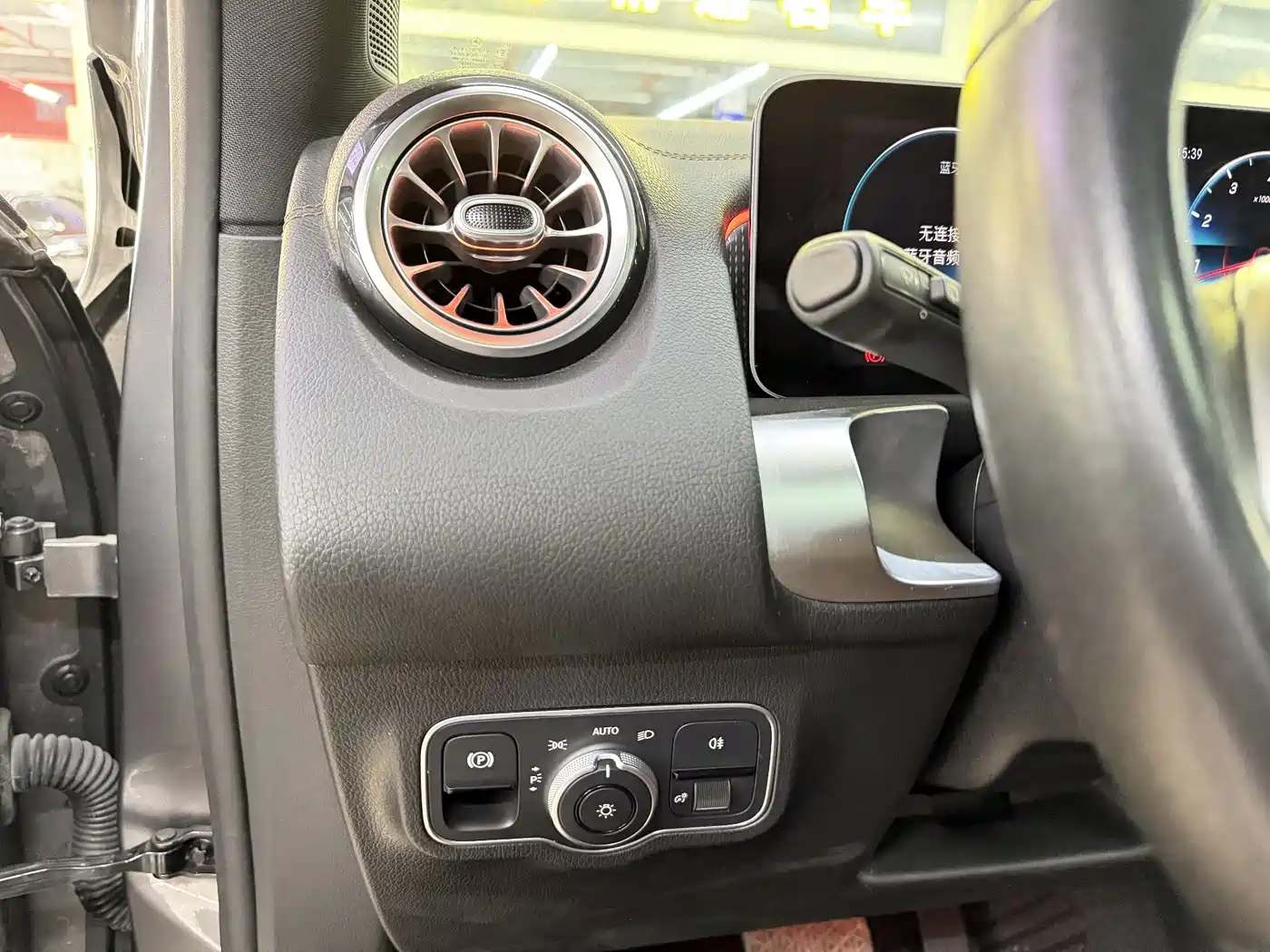 Mercedes-Benz GLB 2020 Facelift GLB 200 Dynamic фото 13
