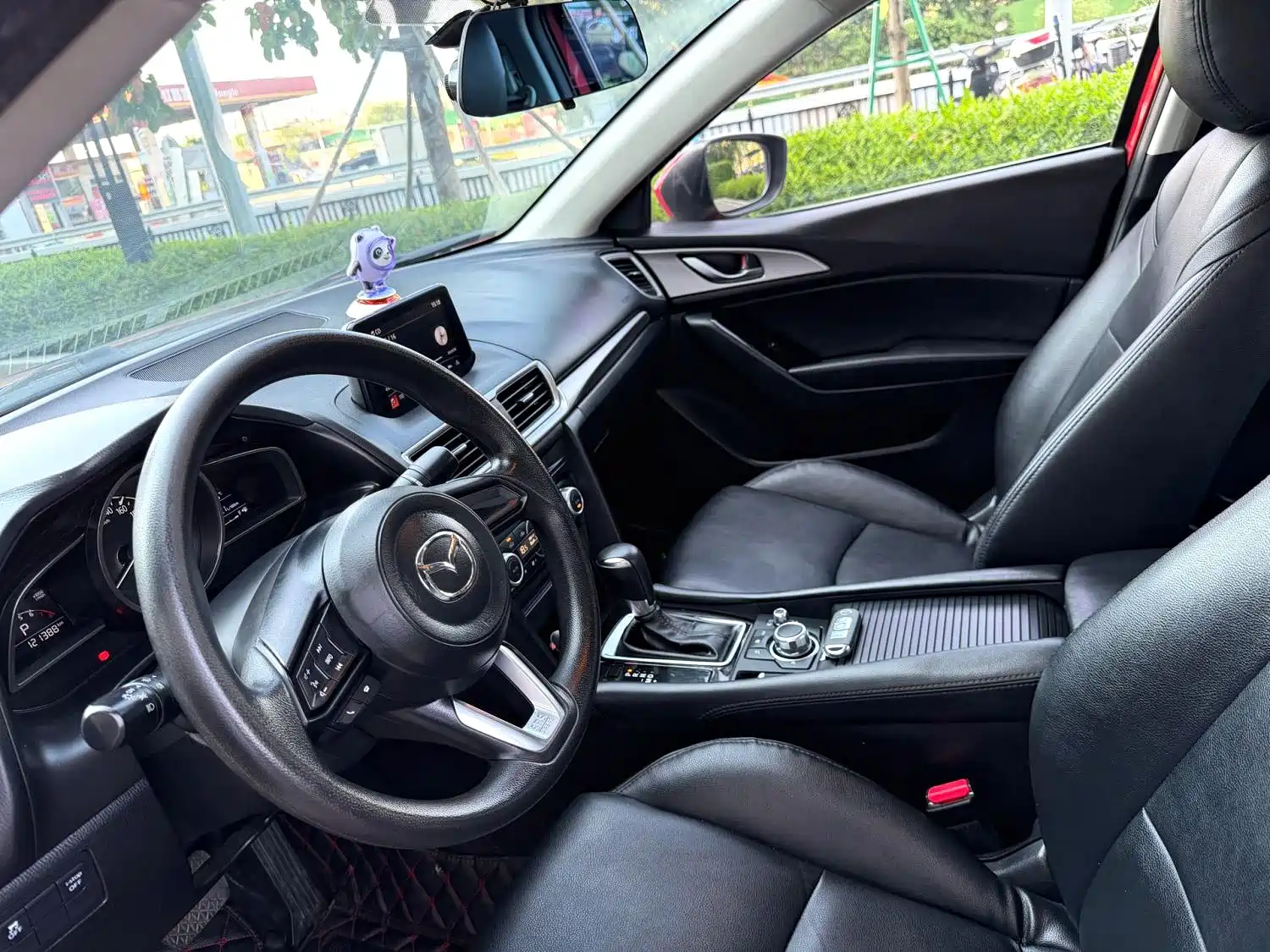 Фото 4 - Mazda Mazda 3