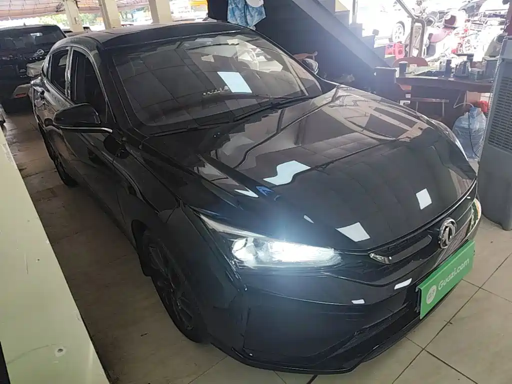 Dongfeng Aeolus Yixuan 2020 2020 230T Auto Dazzling Night Knight Edition