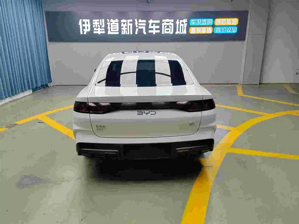 BYD Qin L 2024 DM-i 120KM Excellence Model фото 8