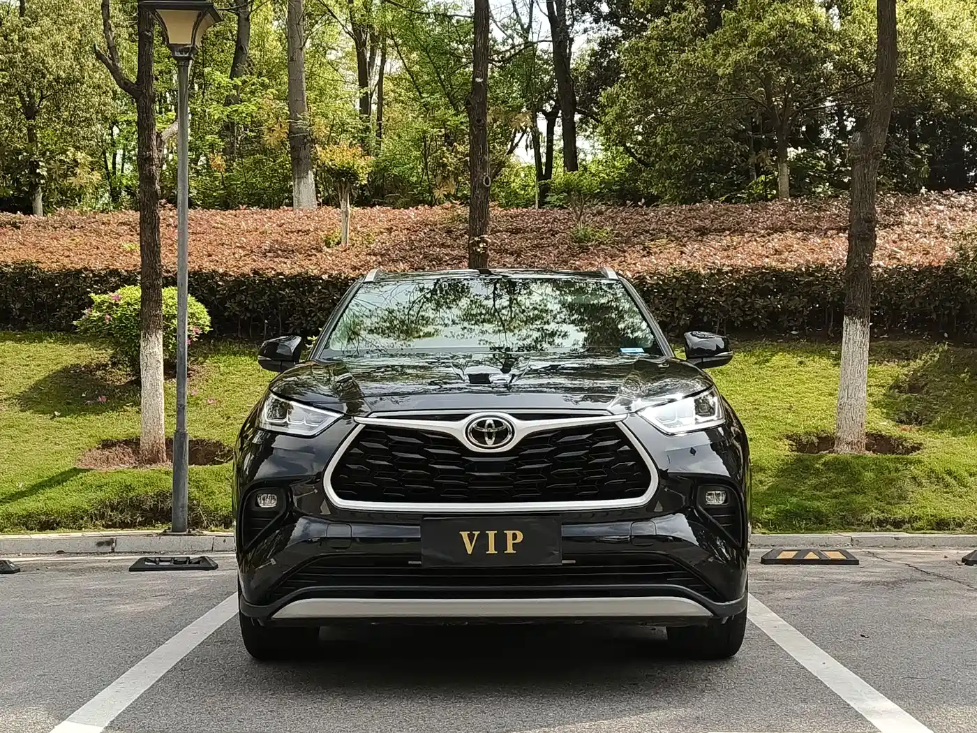 TOYOTA HIGHLANDER