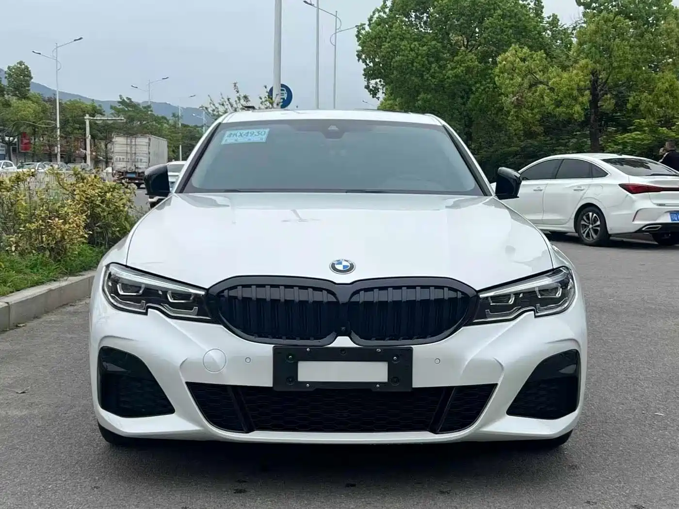 BMW 3 Series 2021 325i M Sport Night Edition фото 2