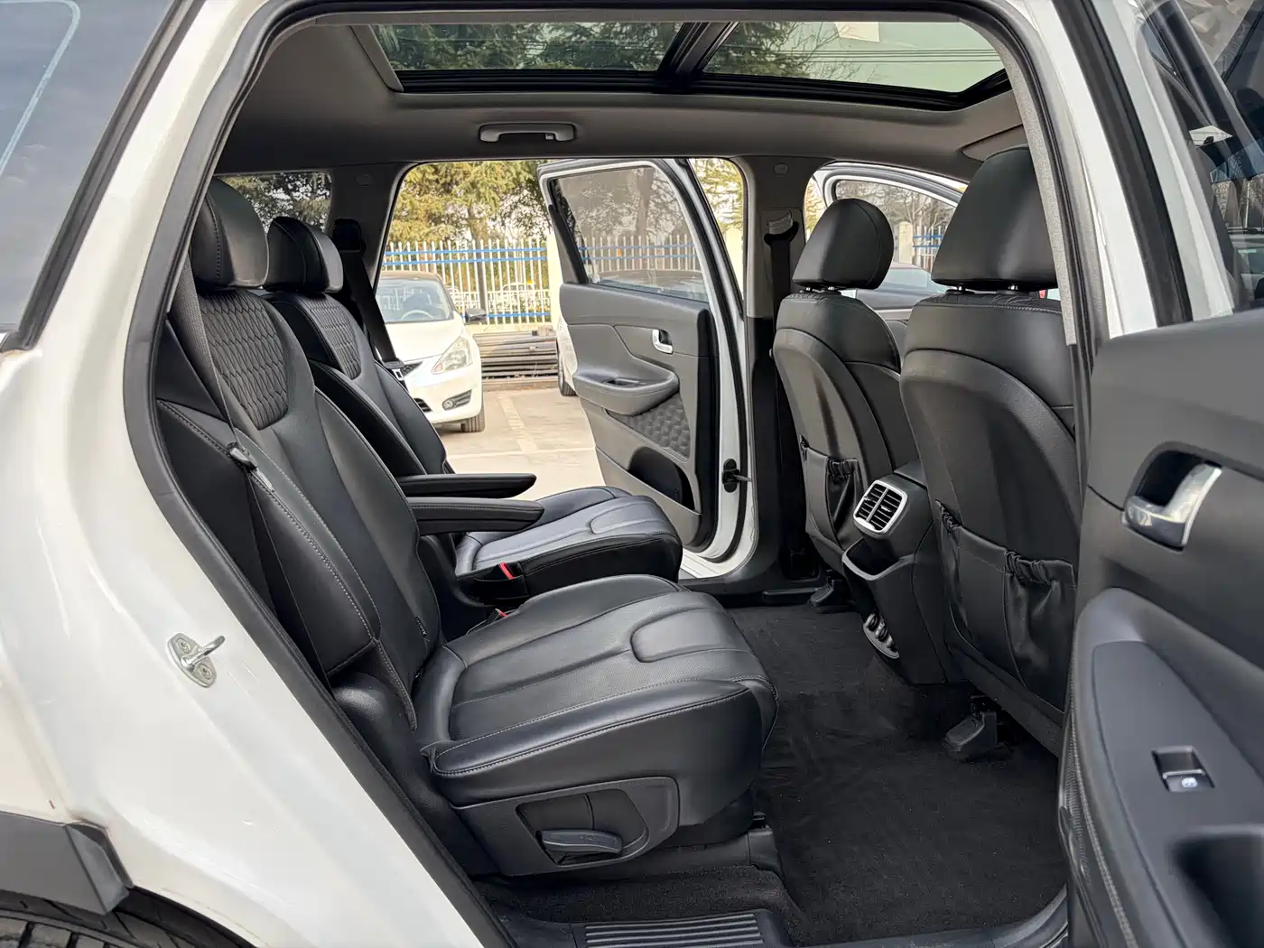 Hyundai Santa Fe 2019 Model 380 TGDi DLX Automatic 2WD Premium Smart Version PLUS China V фото 13