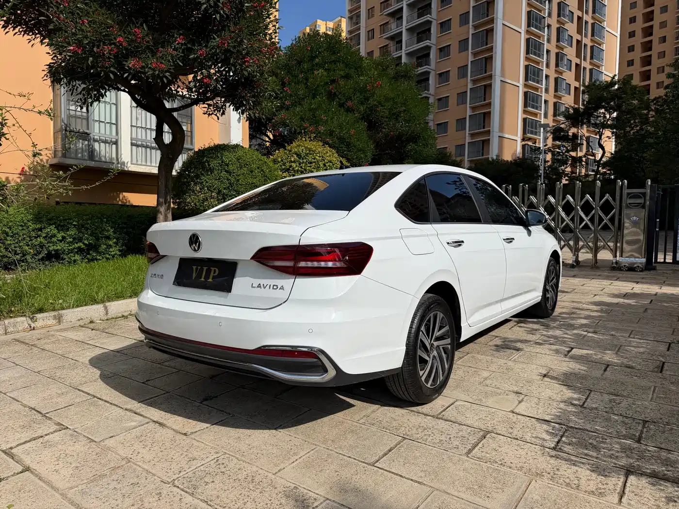 Photo 4 - Volkswagen Lavida