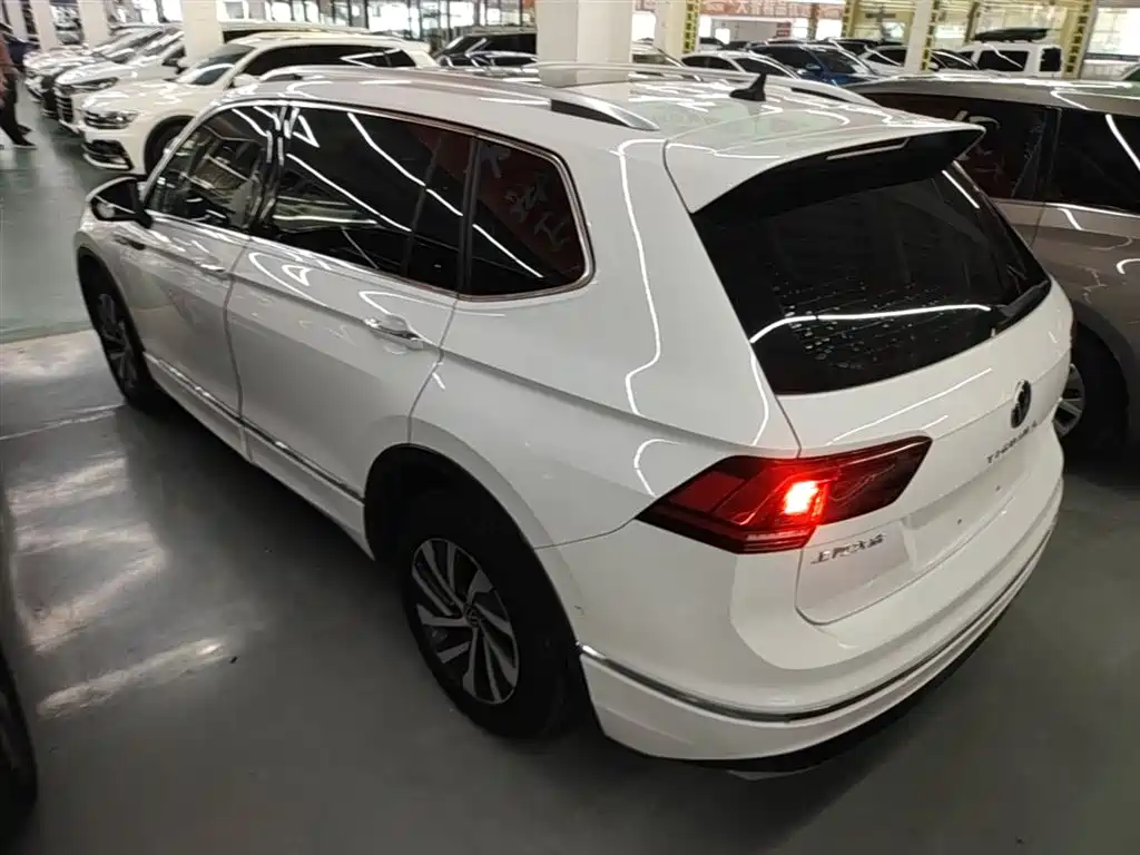 VOLKSWAGEN TIGUAN L NEW ENERGY