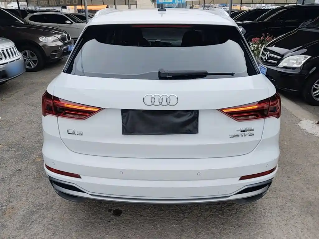 Фото 6 - Audi Q3