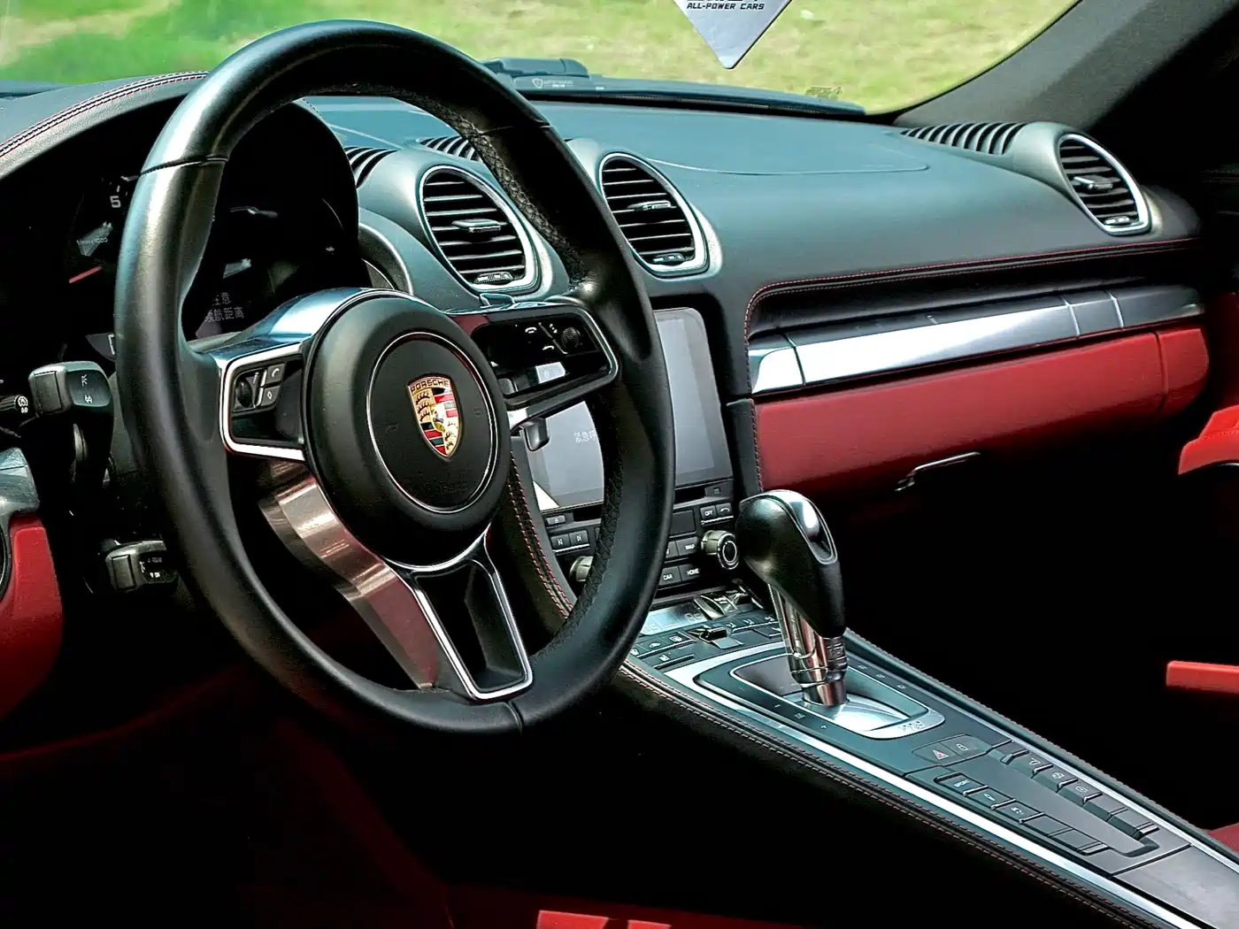 Porsche 718 2018 Cayman 2.0T фото 10