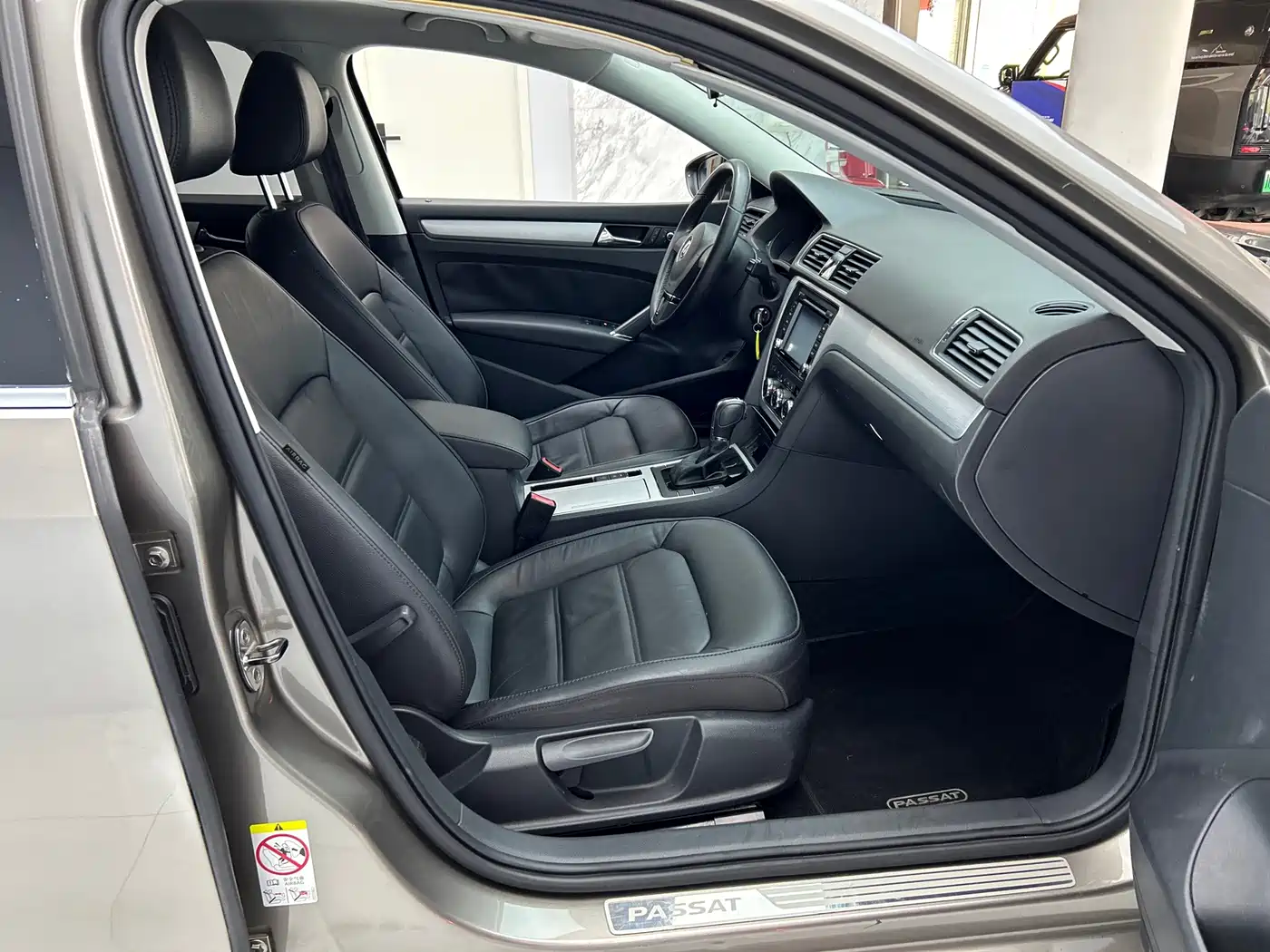 Volkswagen Passat 2014 2014 1.8TSI DSG Luxury Edition