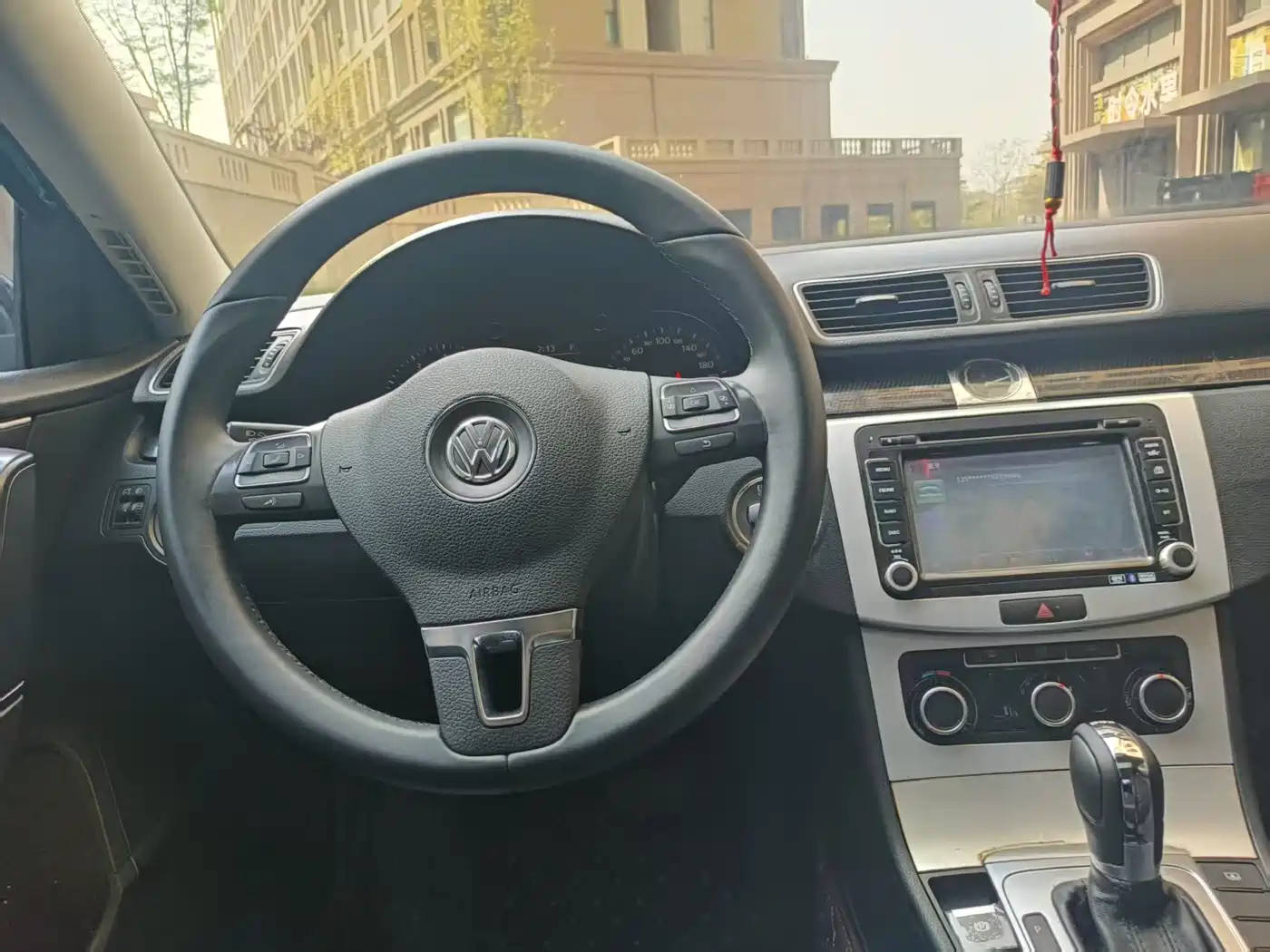 Volkswagen Magotan 2013 1.8TSI Luxury фото 7