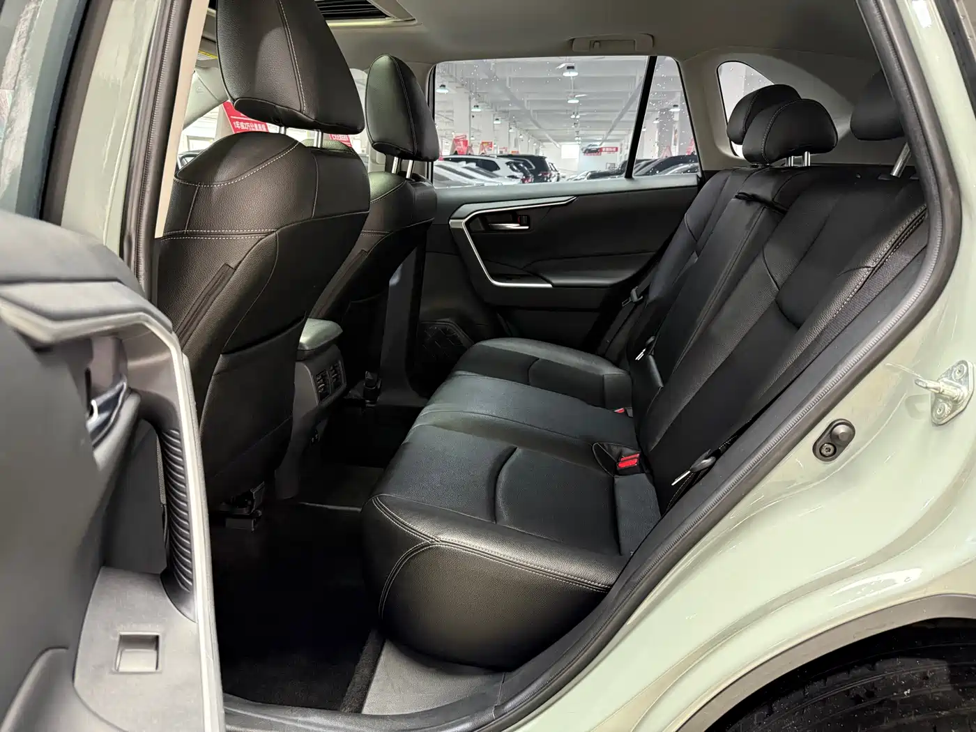 Toyota RAV4 Rongfang 2020 2.0L CVT AWD Trend Edition фото 11