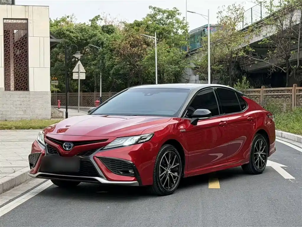 Toyota Camry 2021 Hybrid 2.5HS Fashion Edition фото 13