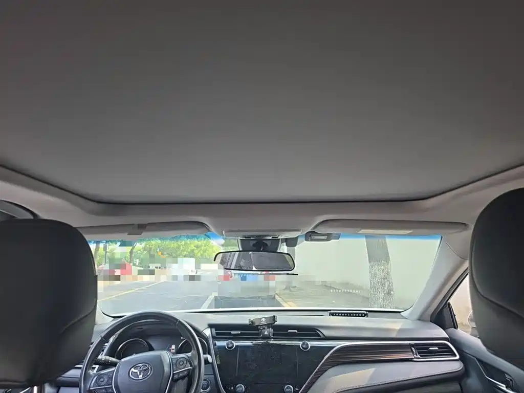 Toyota Camry 2019 2.5G Luxury Edition China VI фото 9