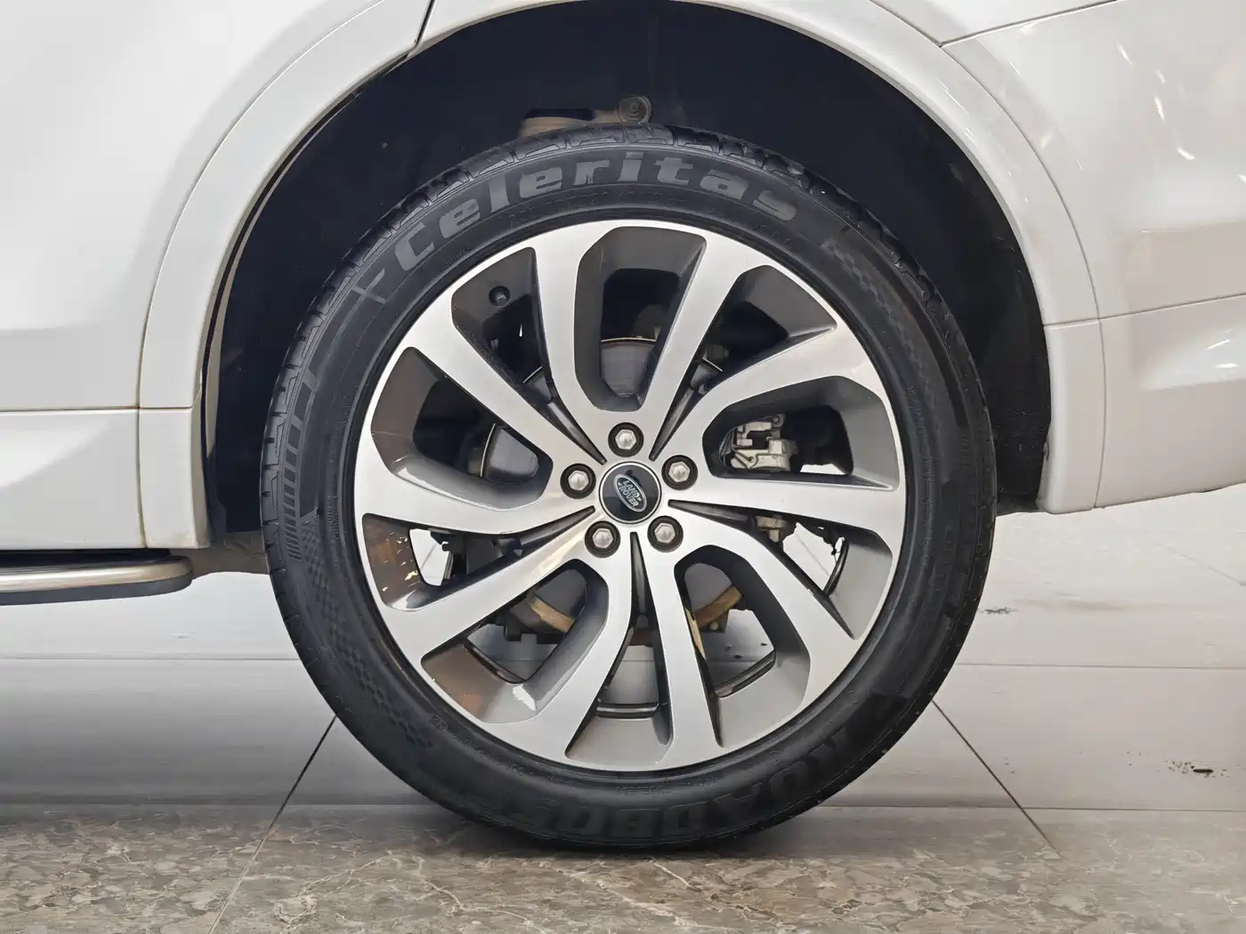 Land Rover Discovery Sport 2021 249PS R-Dynamic S Performance Edition фото 9