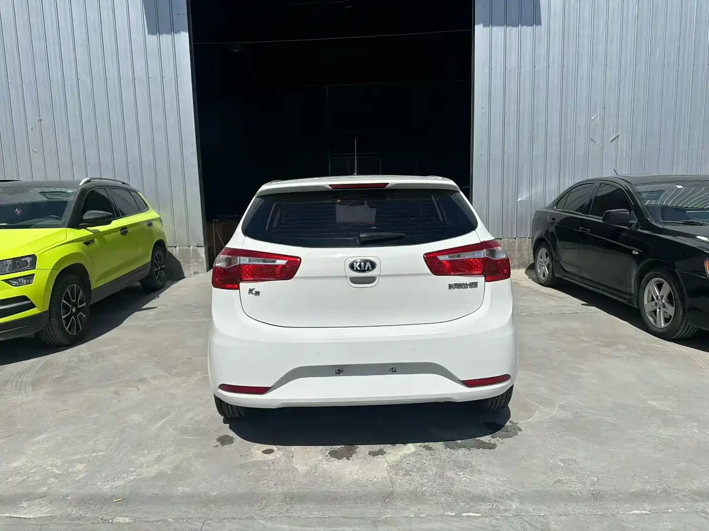 Kia K2 2012 Model Hatchback 1.4L AT GLS фото 8