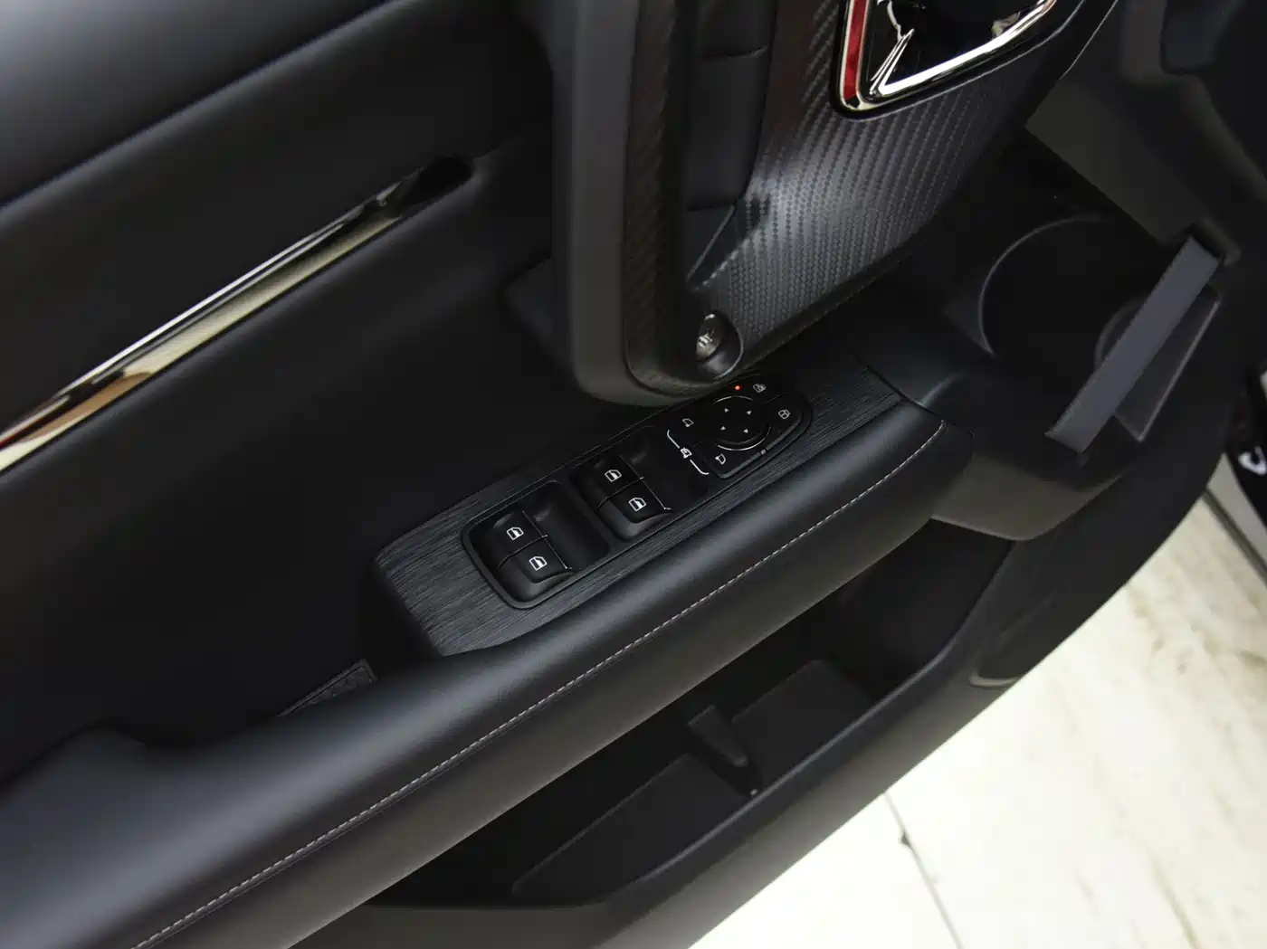 Haval Second-Generation Big Dog New Energy 2024 Hi4 102km Trend Electric Plus фото 8