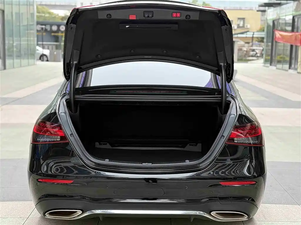 Mercedes-Benz E-Class 2022 Facelift E 300 L Sport Luxury Style фото 17