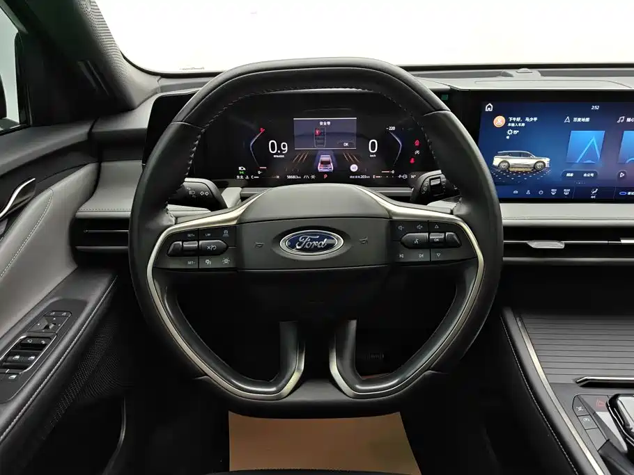 Фото 15 - Ford Edge