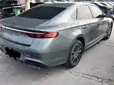 Фото 6 - Geely Preface