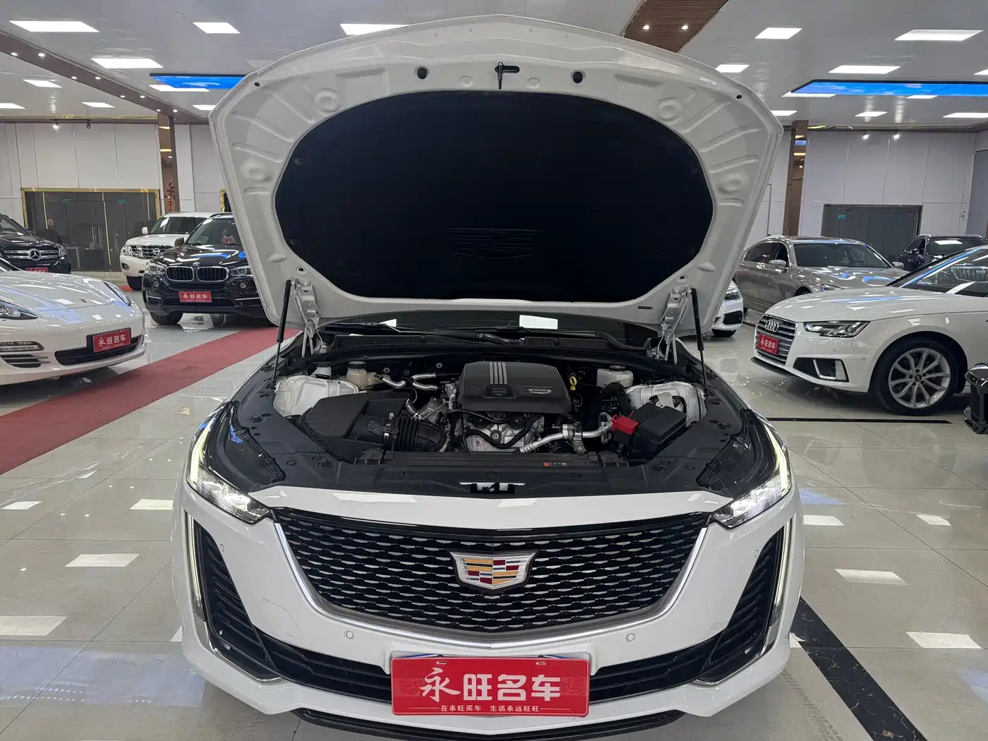 CADILLAC CT5