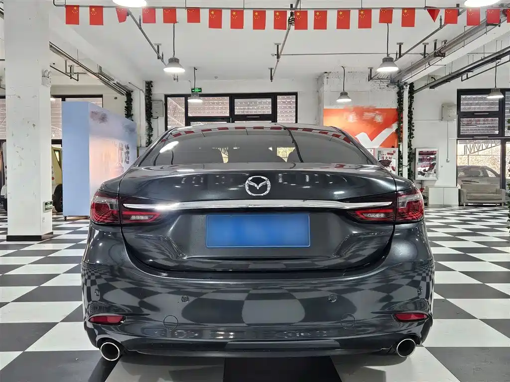 Photo 6 - Mazda Atenza