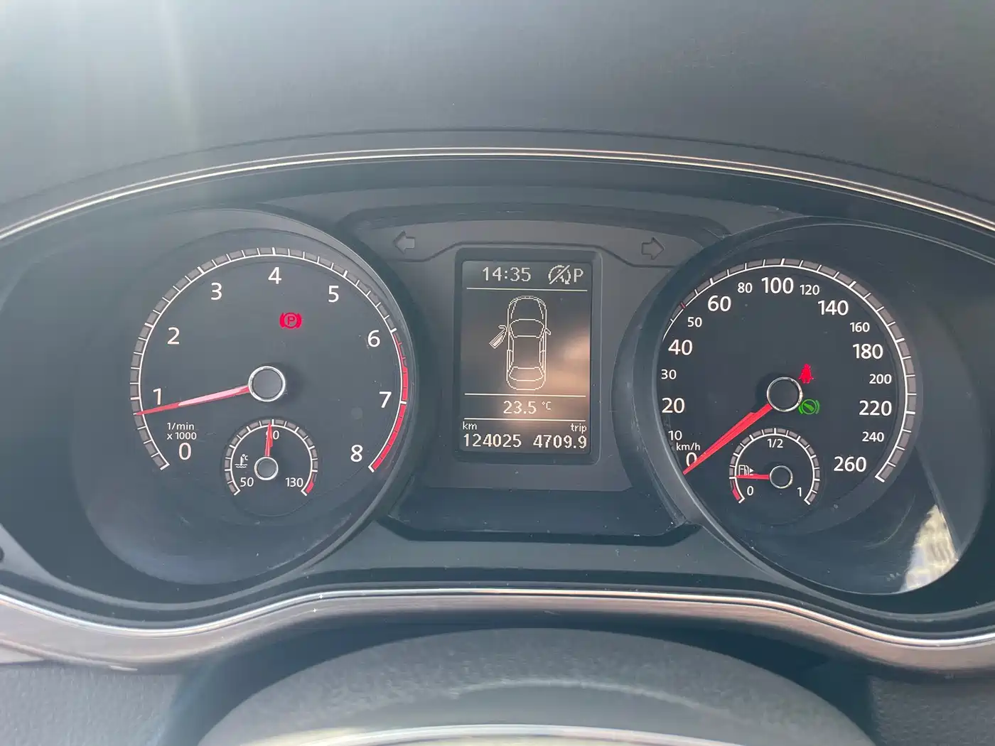 Volkswagen Passat 2017 330TSI DSG Prestige фото 8