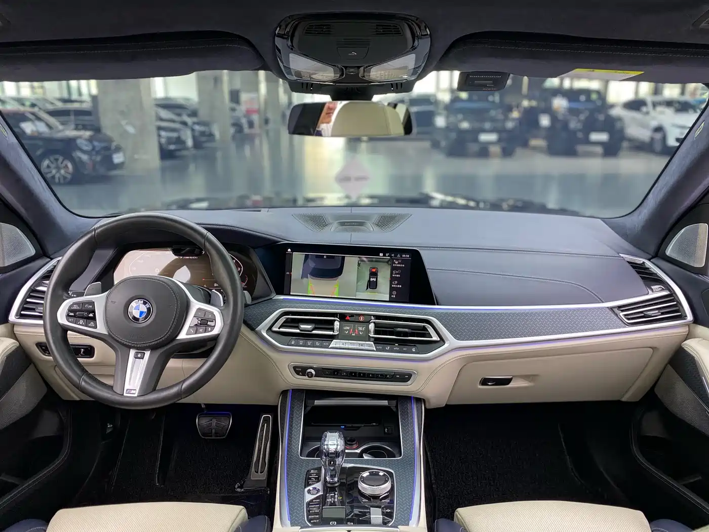 BMW X7 2020 xDrive M50i фото 13