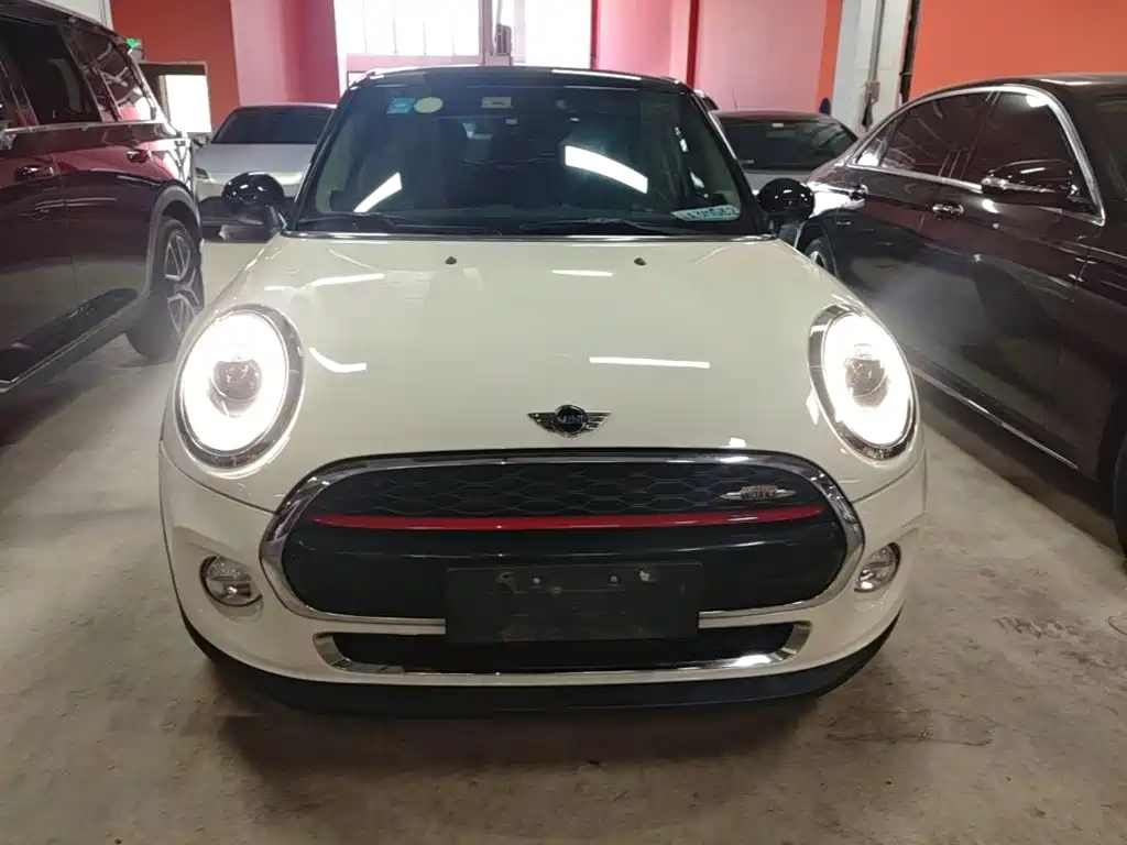 Фото 3 - MINI MINI
