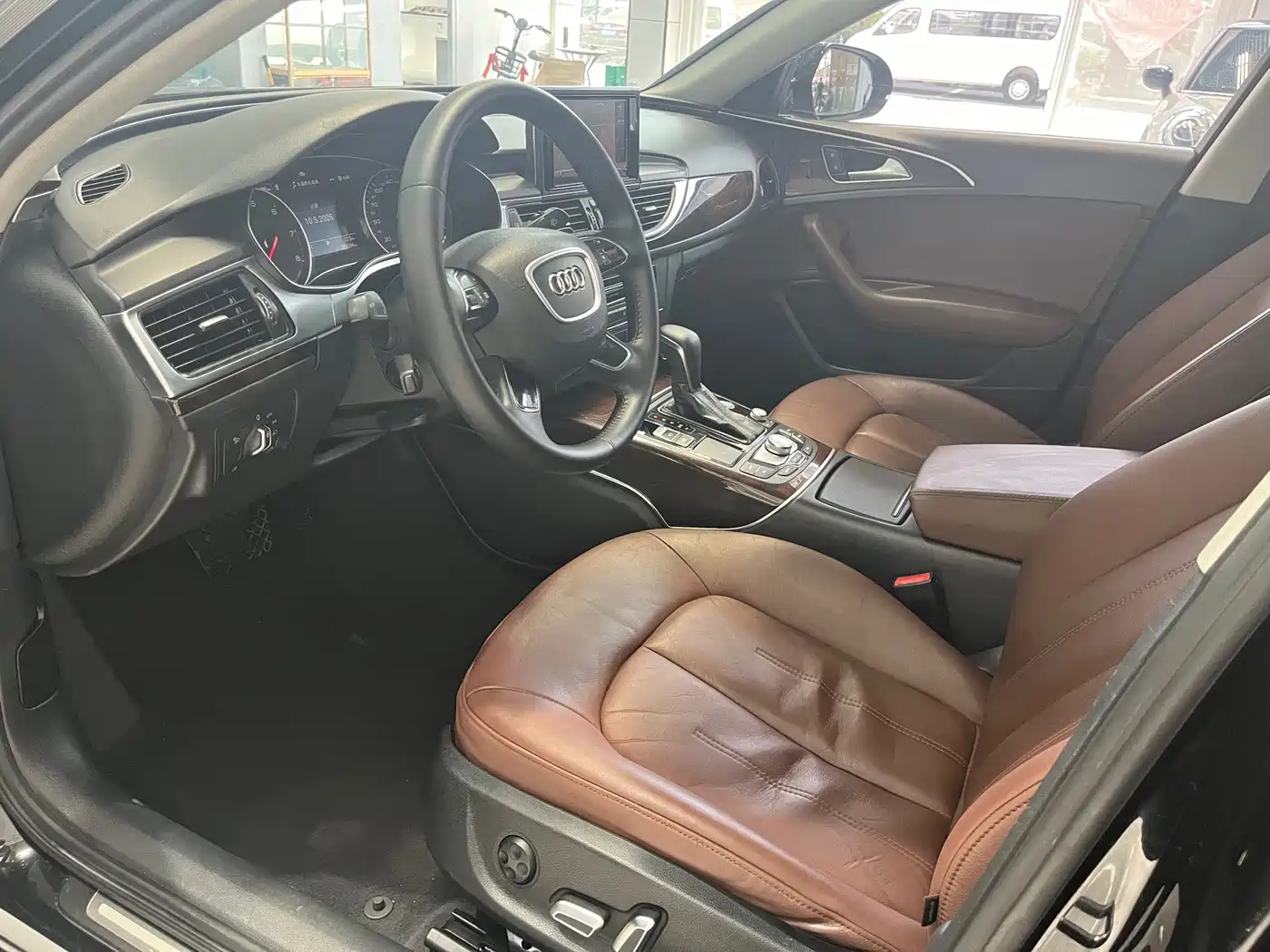 Photo 6 - Audi A6L