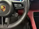 صورة 20 - Porsche Taycan