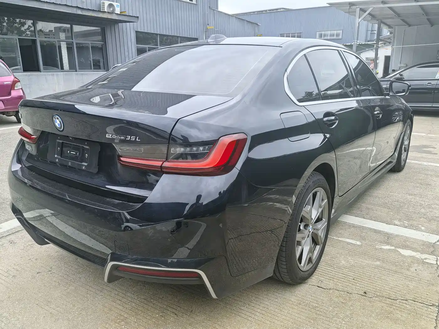 BMW i3 2024 eDrive 35 L фото 13