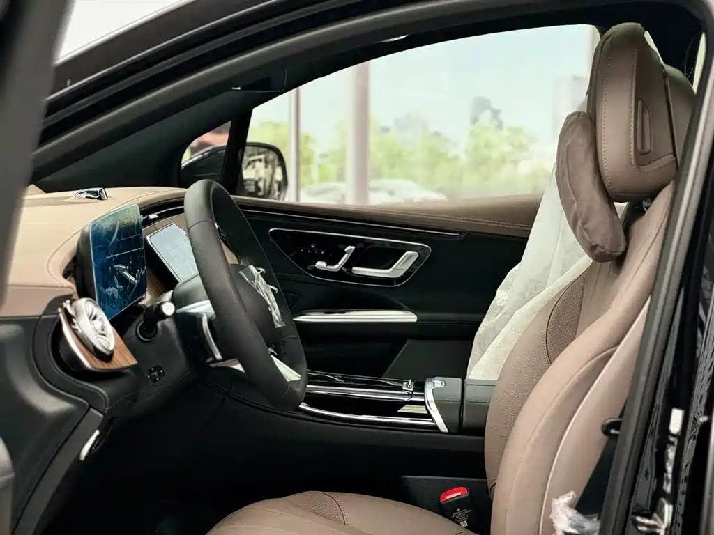 MERCEDES-BENZ EQE SUV